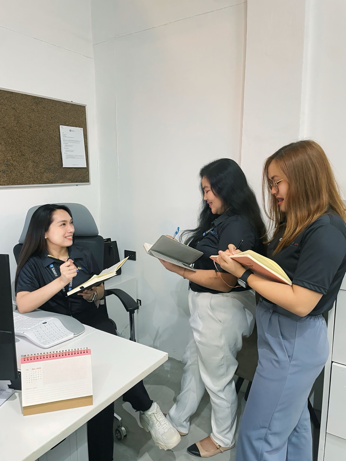 Linkage team member working in the Angeles City office
